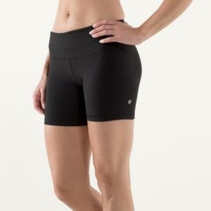 Lululemon Size 4 Short